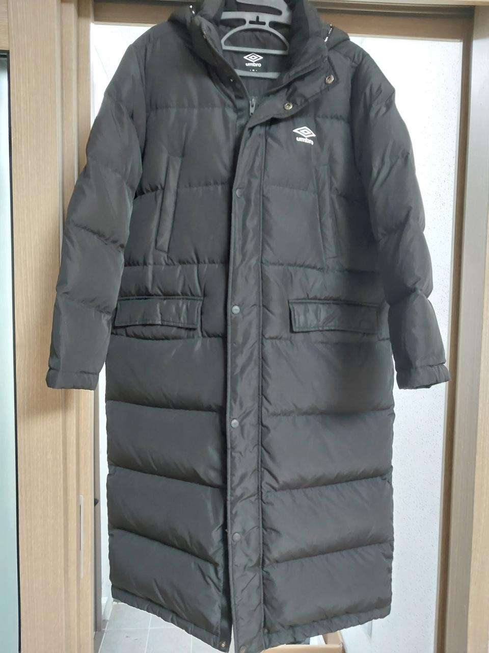 언더아머 롱페딩 사이즈90 넉넉해요