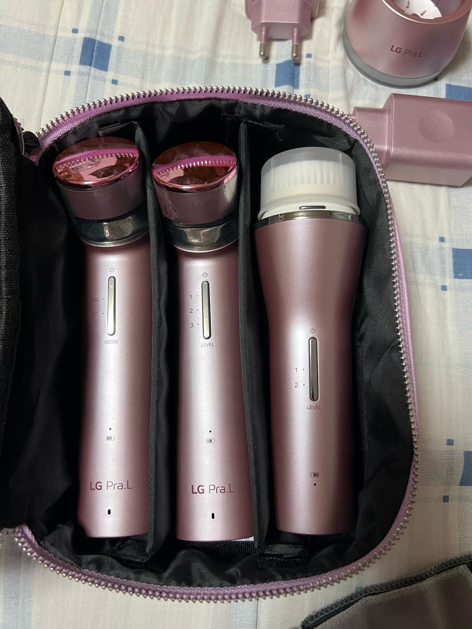 LG프라엘 토탈리프트업캐어/갈바닉이온부스터/듀얼모션클렌저 3종 세트