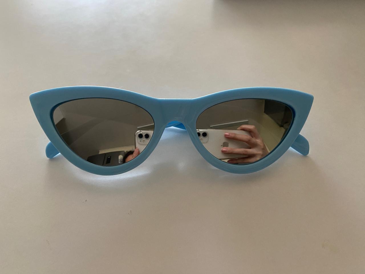 캣츠아이 미러 선글라스 블루