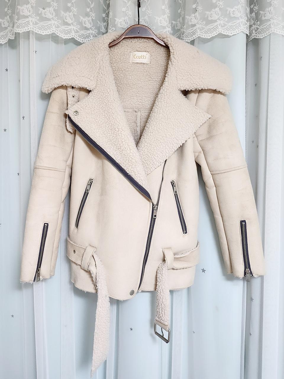 cutti 여성 인조 무스탕