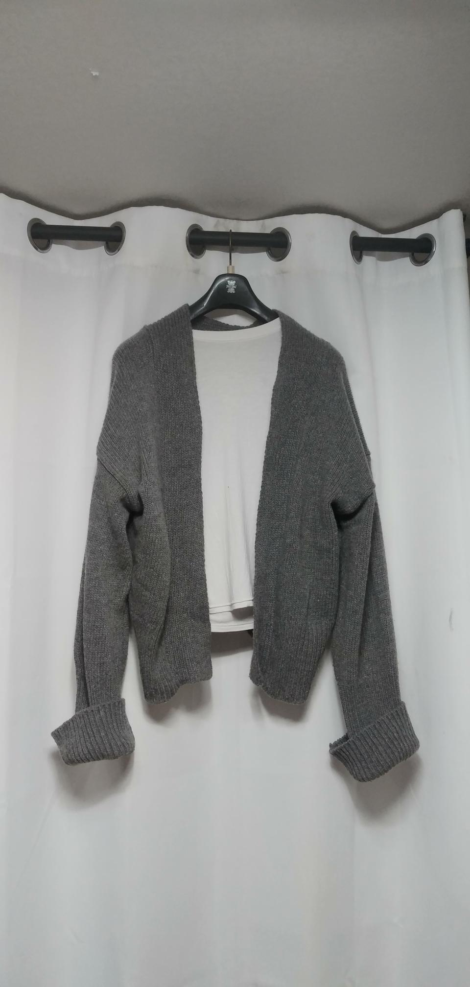 오버핏 니트가디건