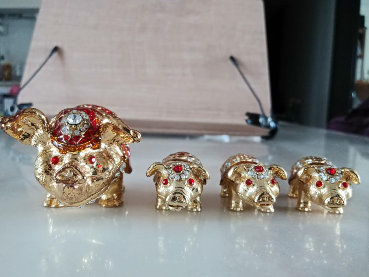 돼지가족 인테리어 보관함