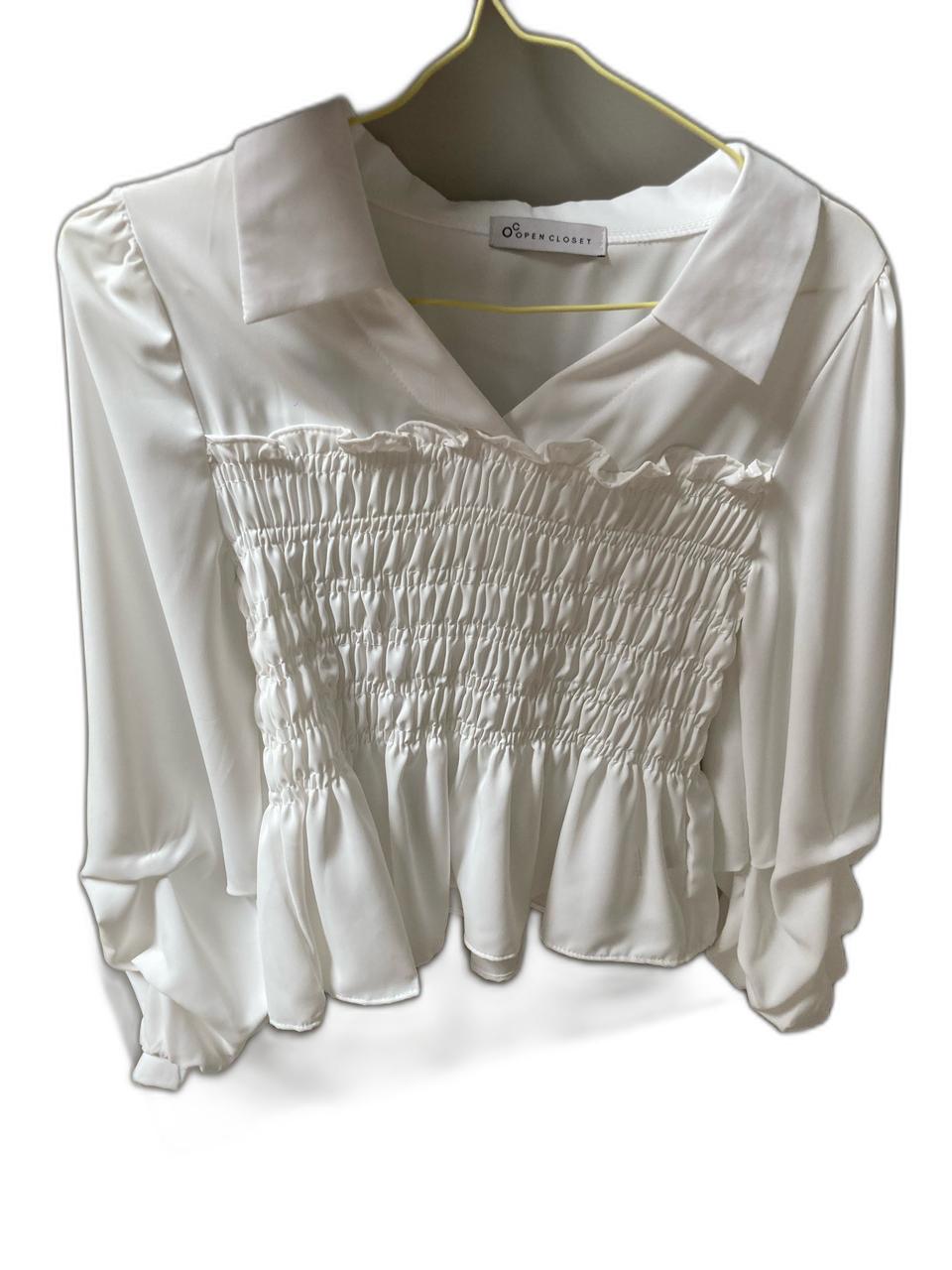 하늘하늘 허리쪼임 하얀블라우스