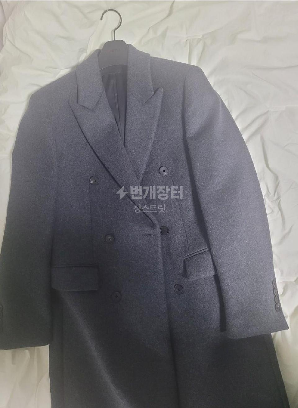 마마가리 더블 브레스티드 코트 팔아요