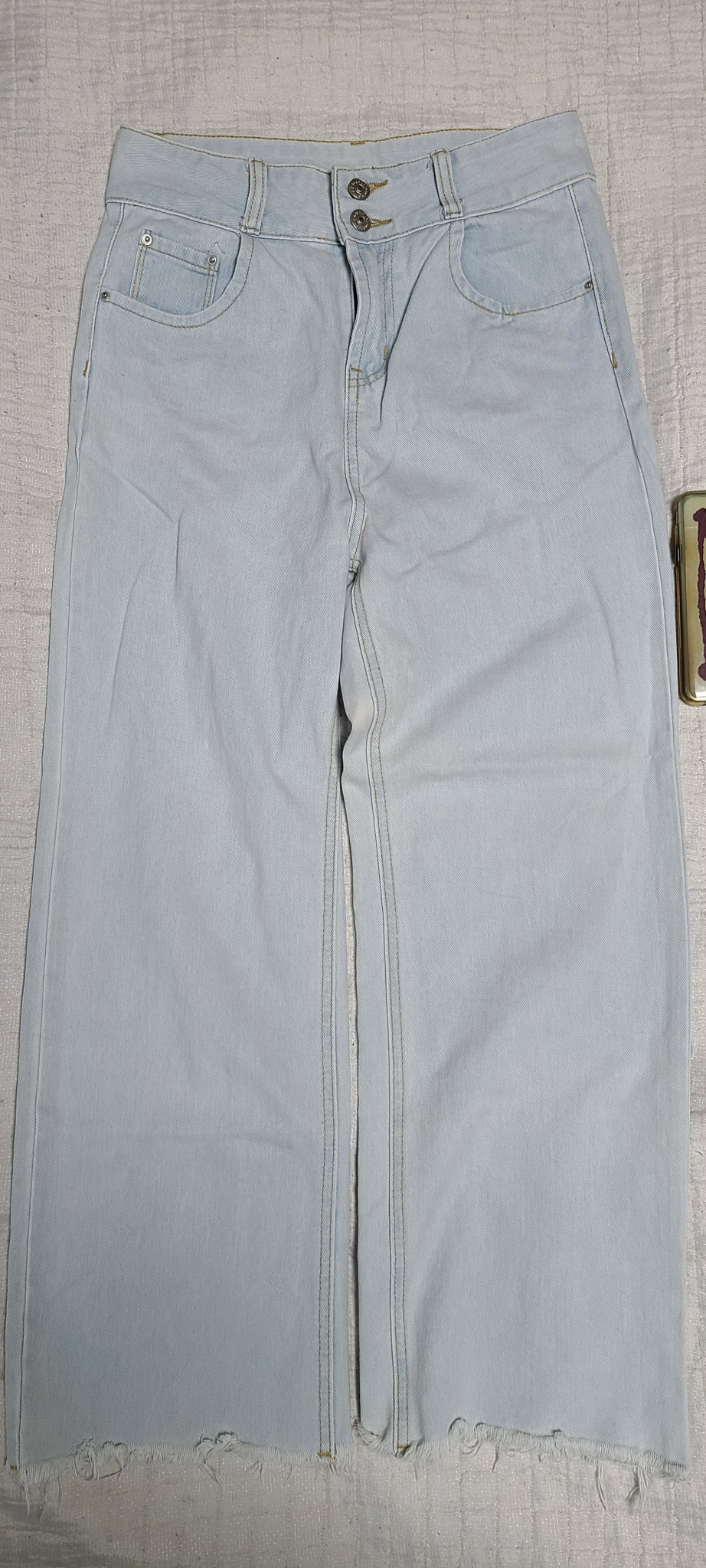 여성 보이프렌드 핏 청바지 판매합니다. 구매시기는 모릅니다.면은 10