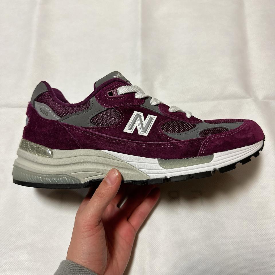 뉴발란스 992 made in USA 마룬 판매합니다 !