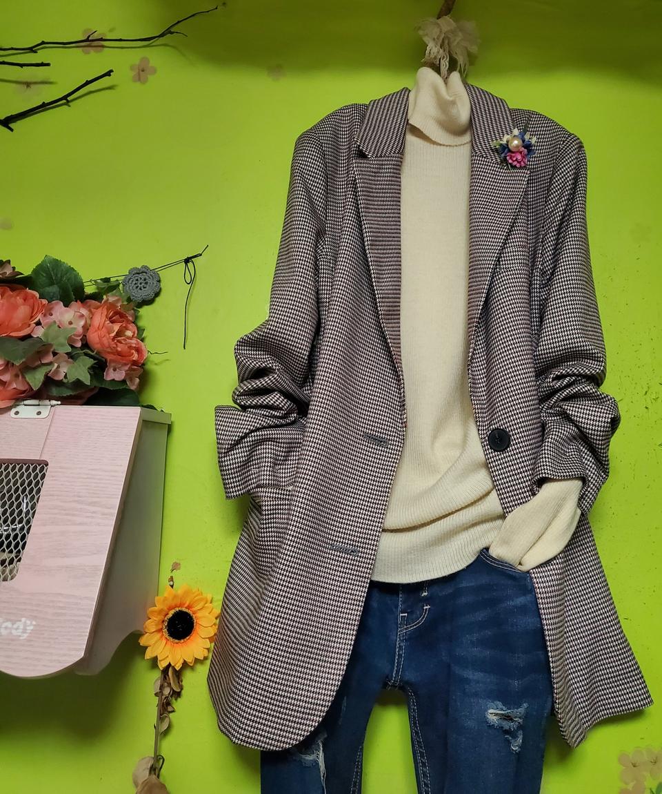 르샾 / 오피스룩 / 데이트룩/체크자켓 / 여성자켓 /뒷트임자켓