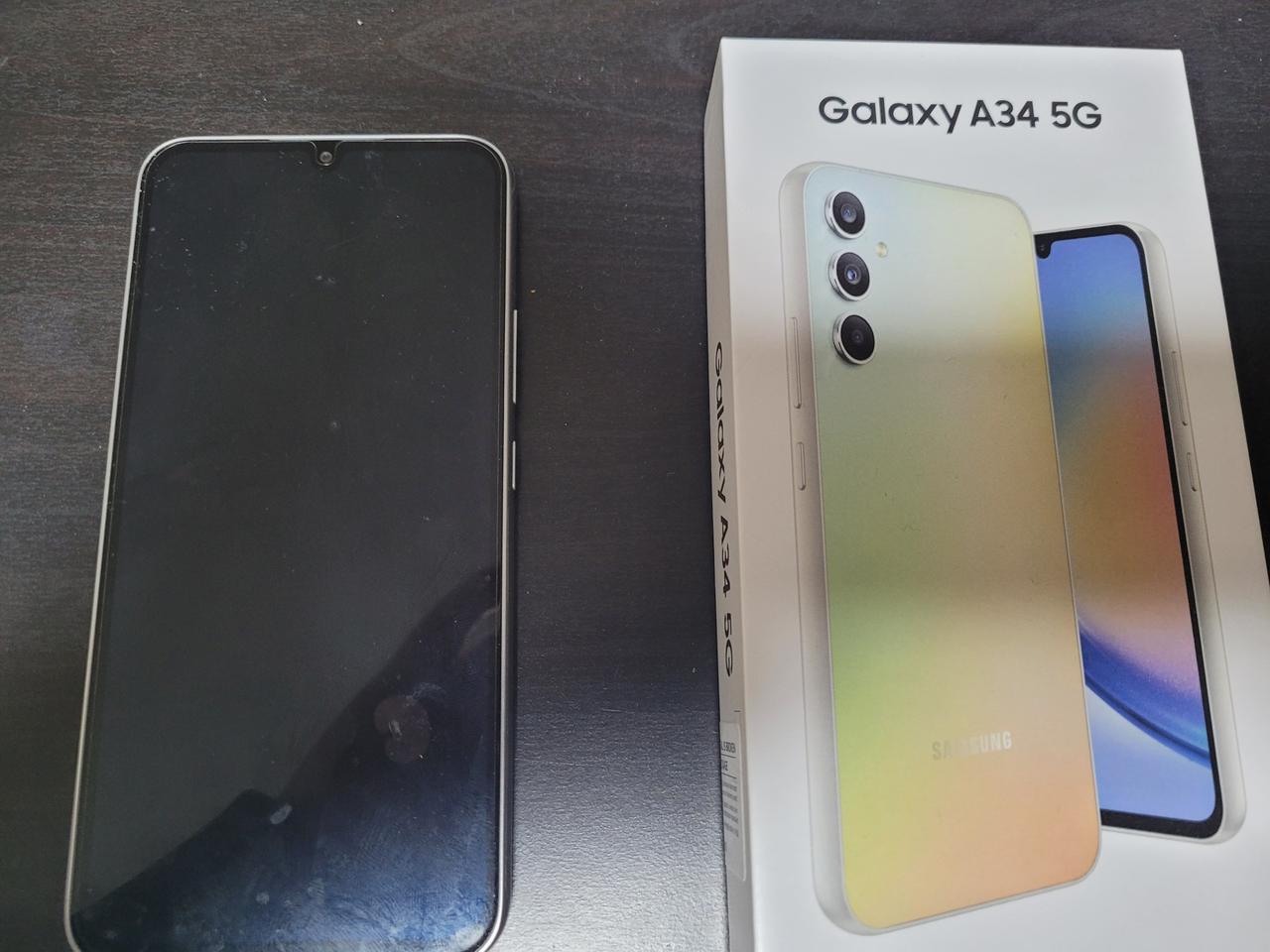 A34 어썸실버 128기가 거의새것 A급