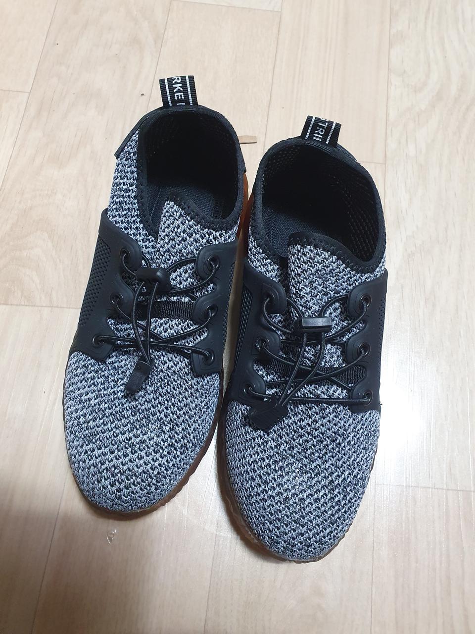 남성 운동화(새상품)
