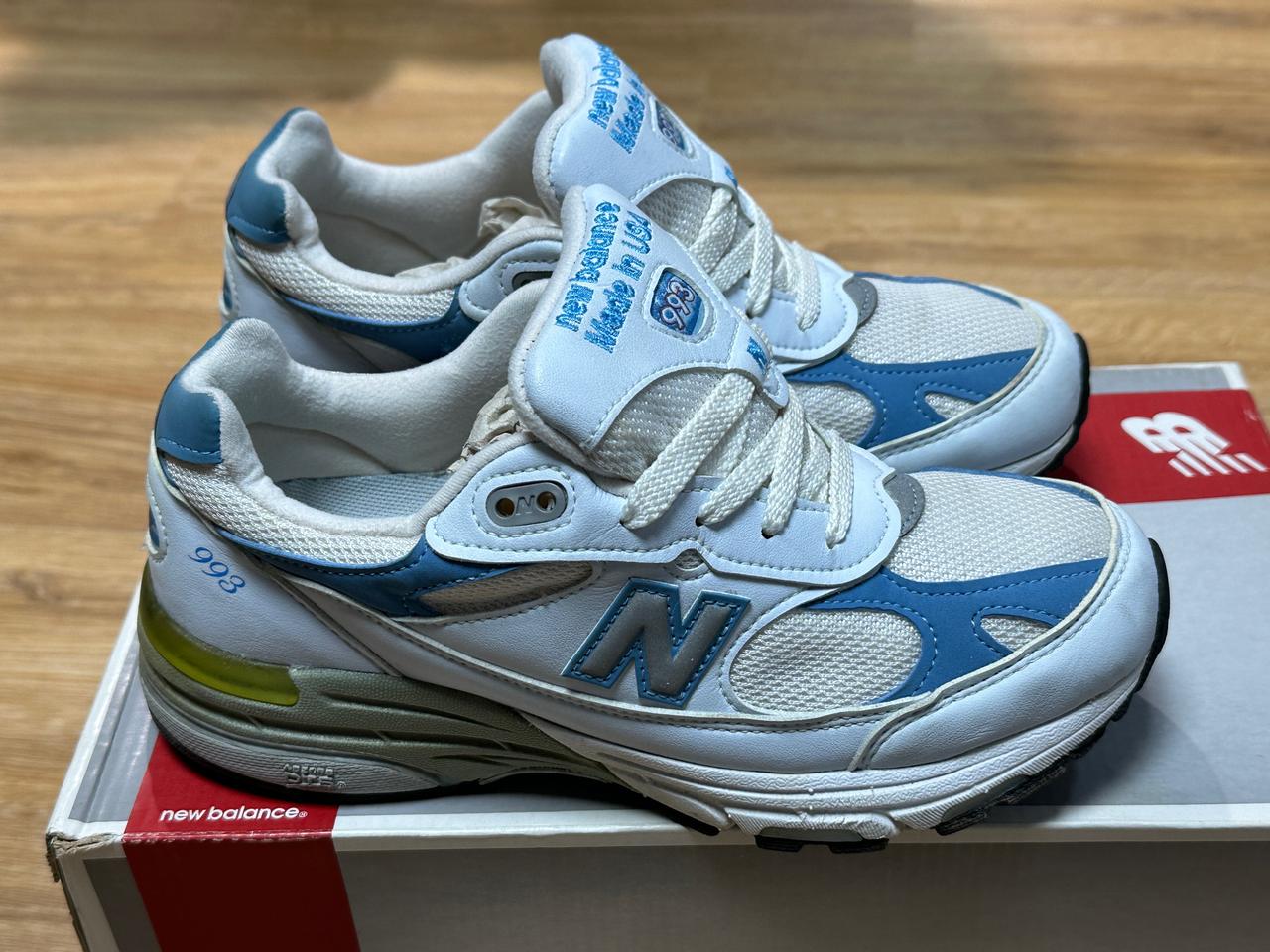 뉴발란스 993 흰파 220