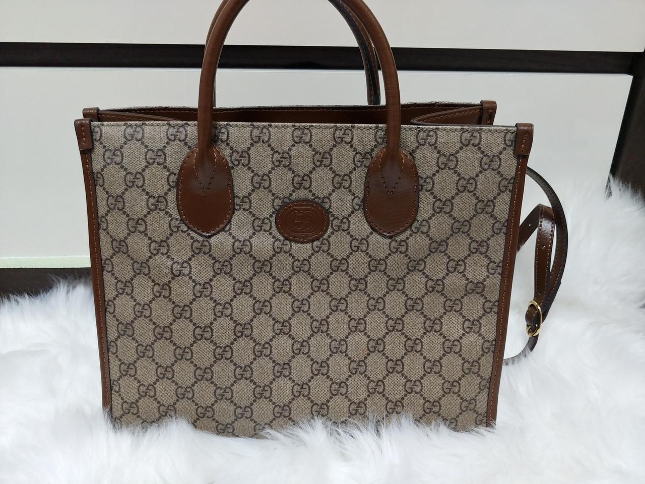 구찌 정품 인트로킹 숄더크로스 상태좋음 가로30 세로25