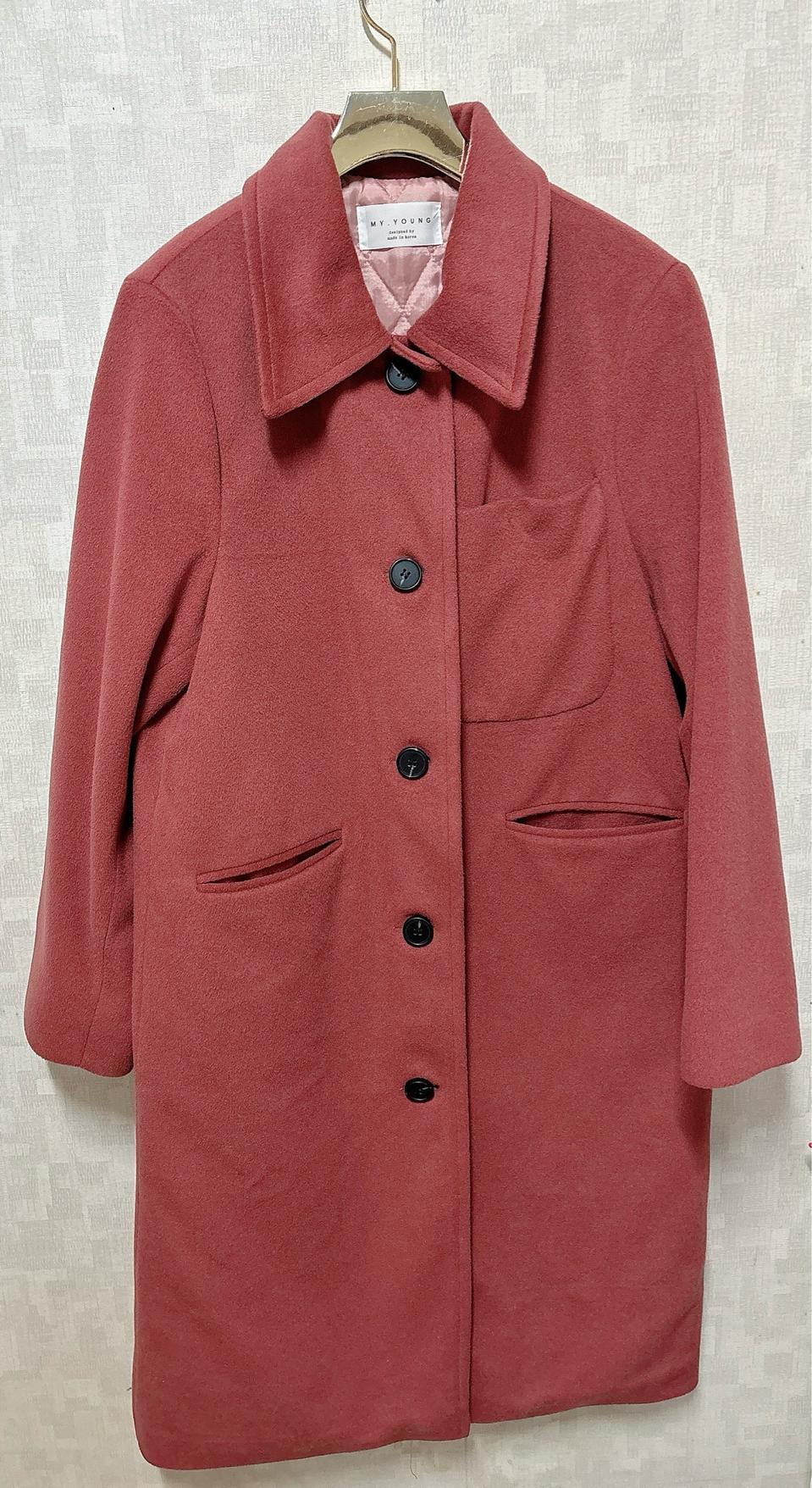 (거의 새것)디자인이 고급스러운 겨울아템&모직코트&색상이쁨!