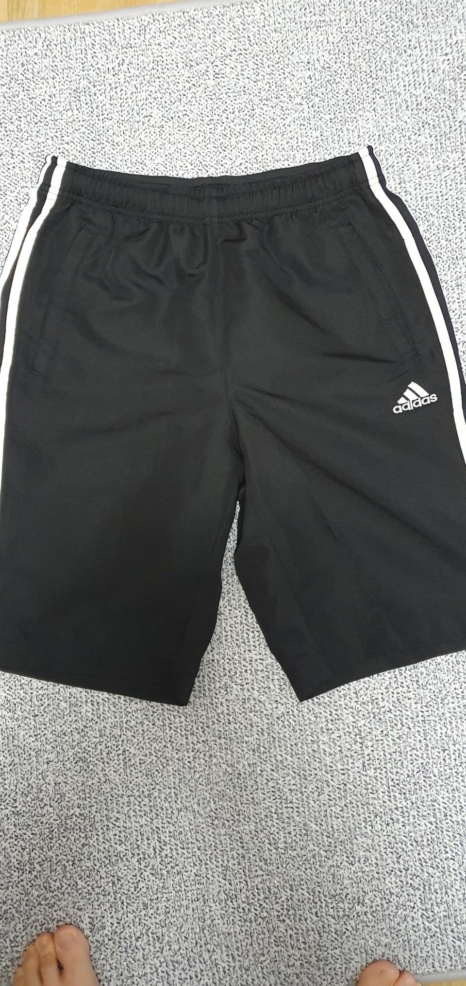 아디다스 삼선 우븐 반바지