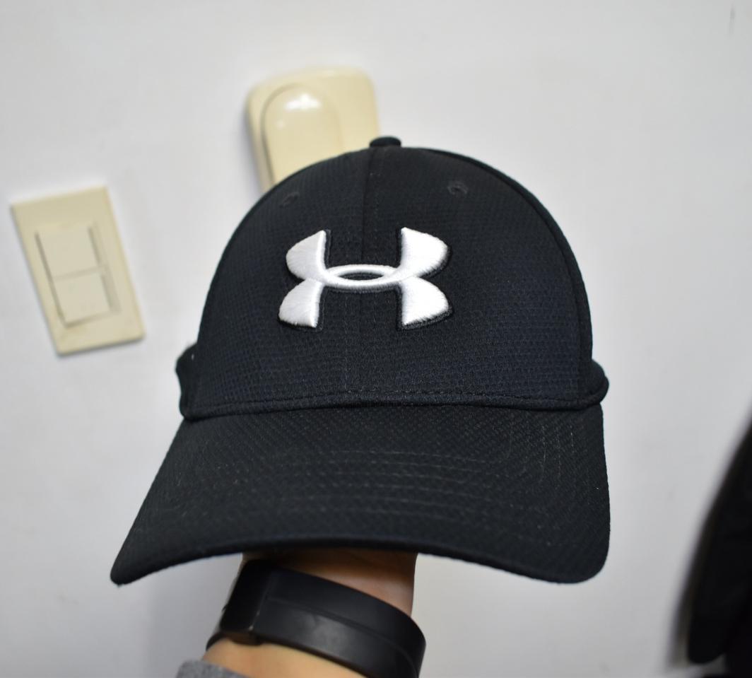 언더아머 모자