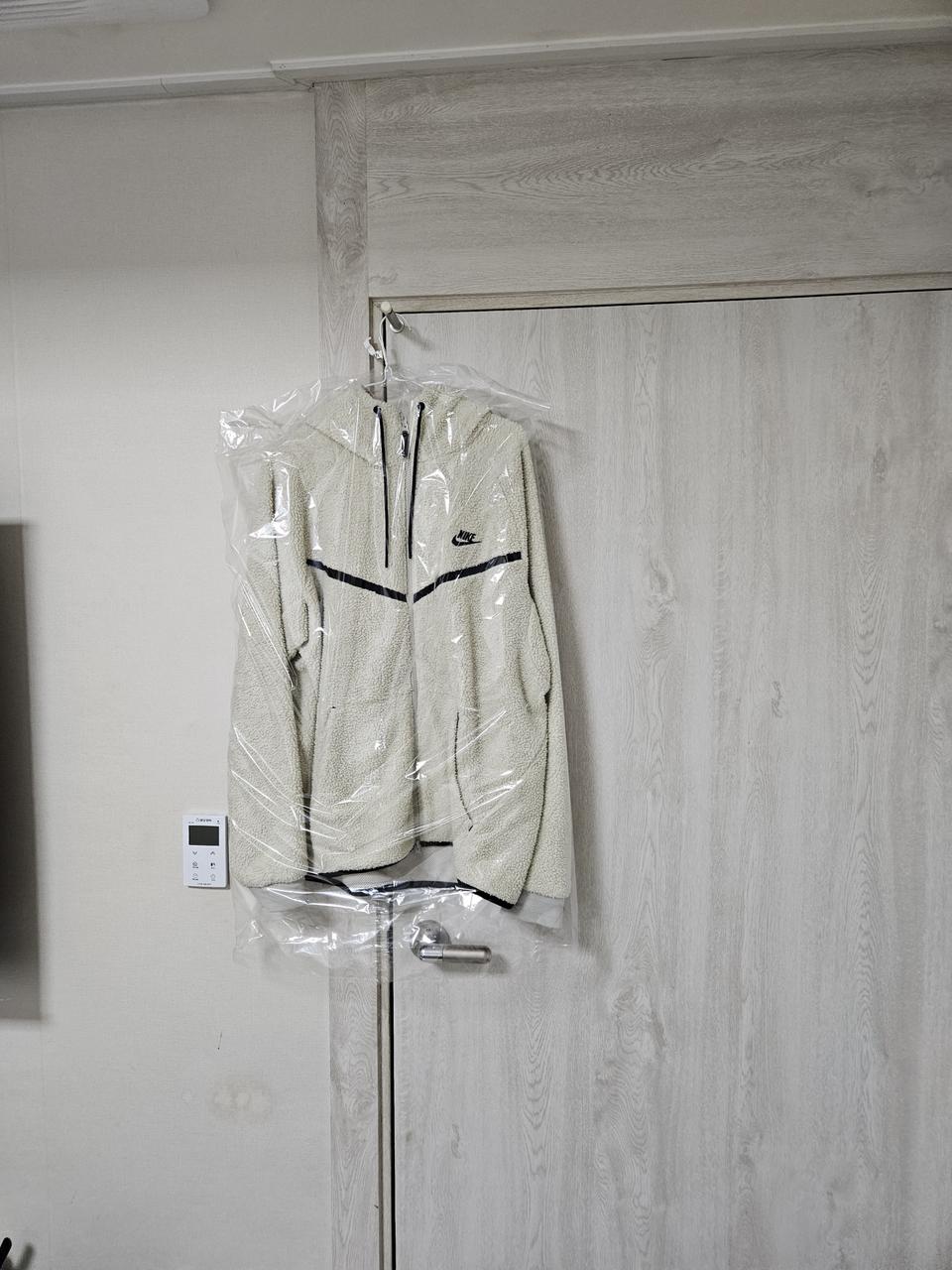 정품 나이키 블랙데이 테크텍. 스르파 후드 세트