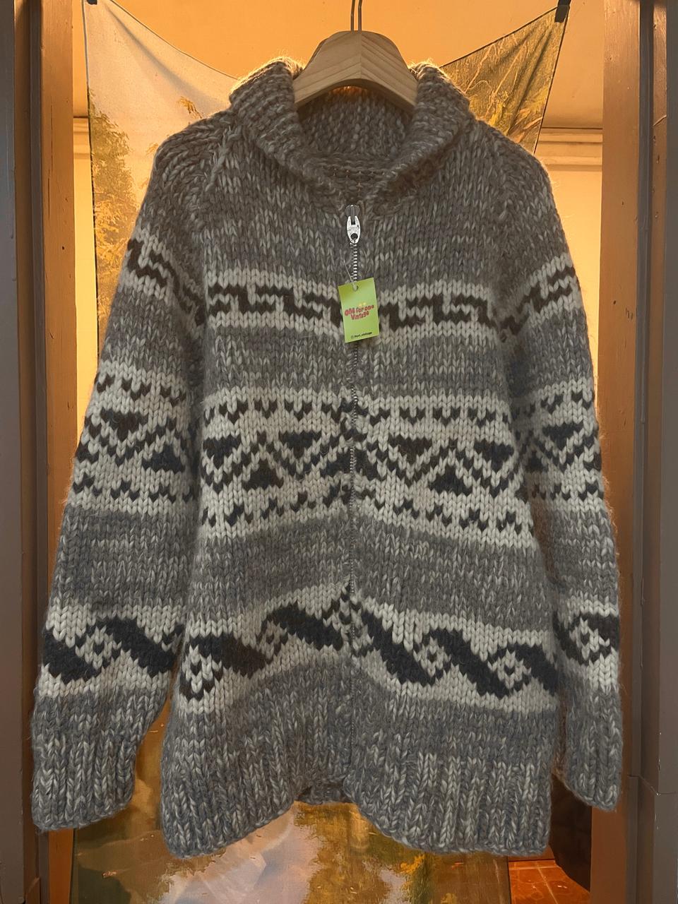 VTG 패턴 브라운 코위찬 스웨터