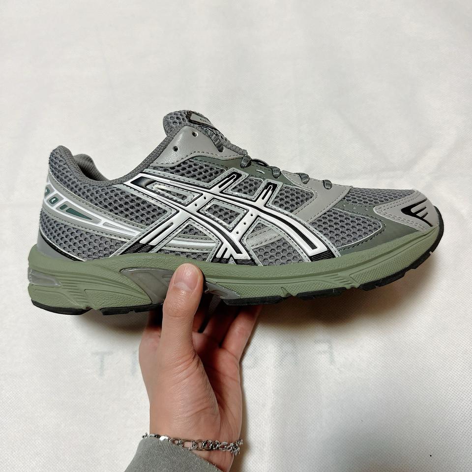 아식스 젤-1130 와일드 도브 화이트 판매합니다!