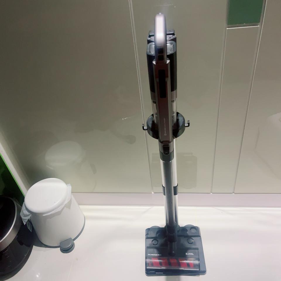 스위스밀리터리 무선청소기