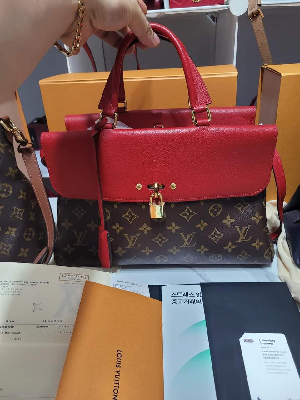 루이비통 가방 크리스마스 선물용 정품 신품급