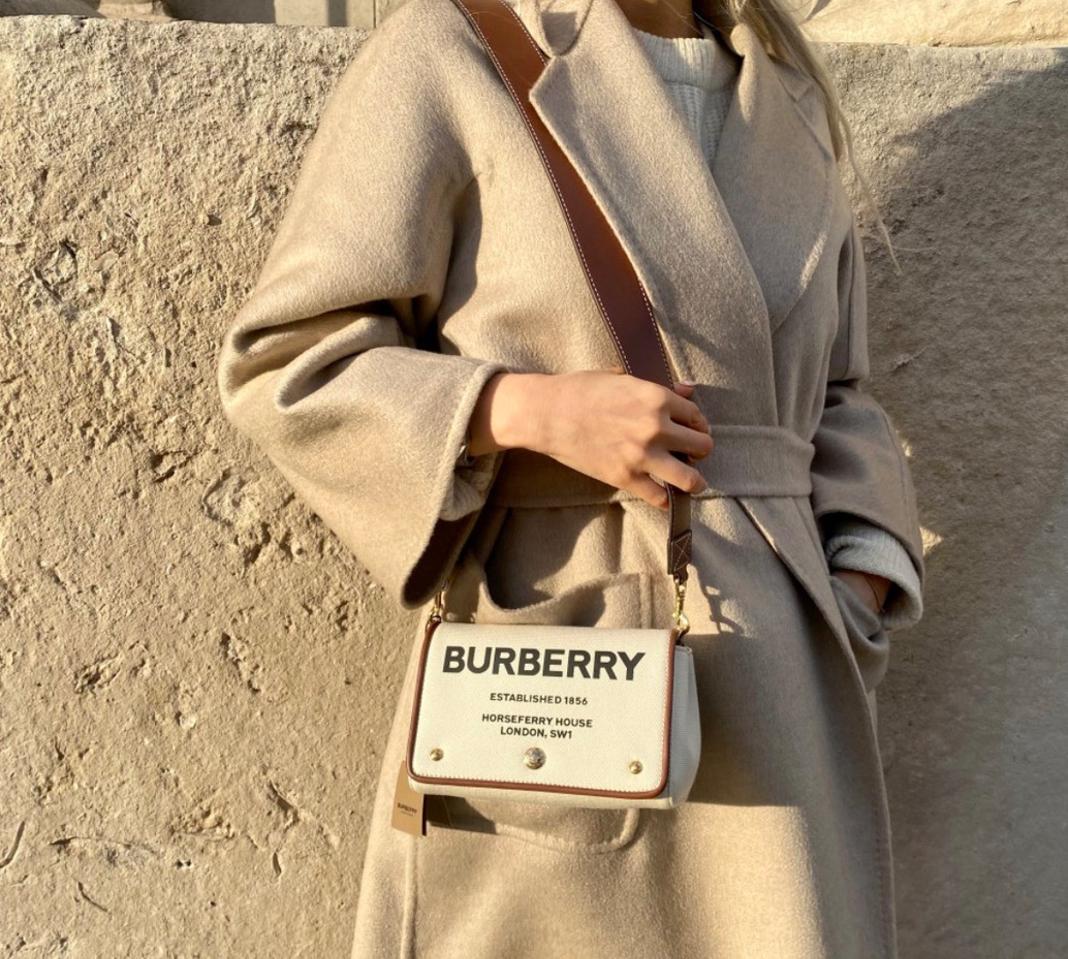 버버리 하크베리 캔버스백