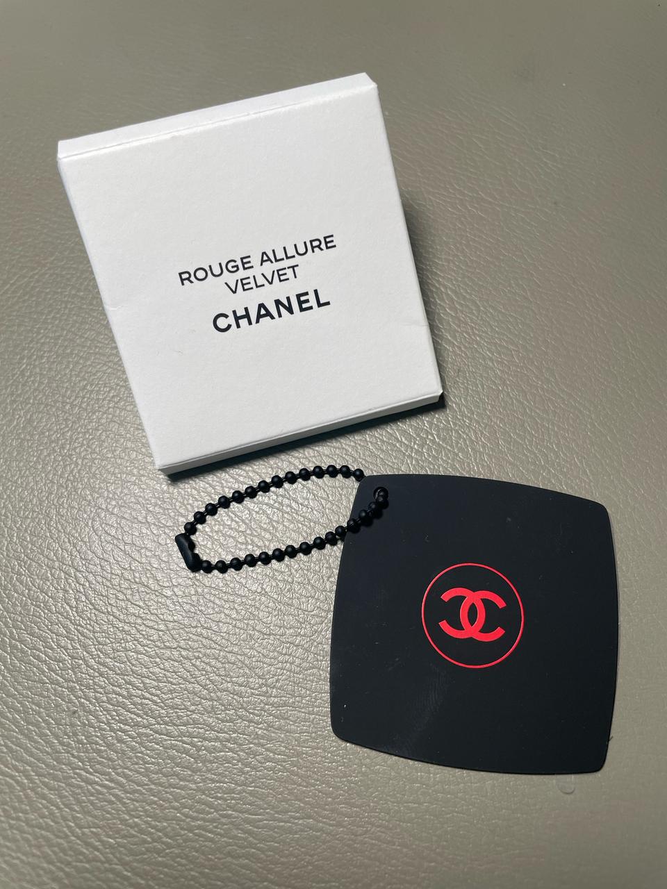 샤넬 미니 거울