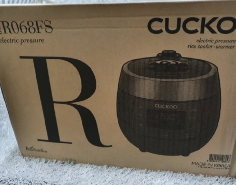 쿠쿠압력밥솥 6인용입니다(FB.FS색상랜덤)