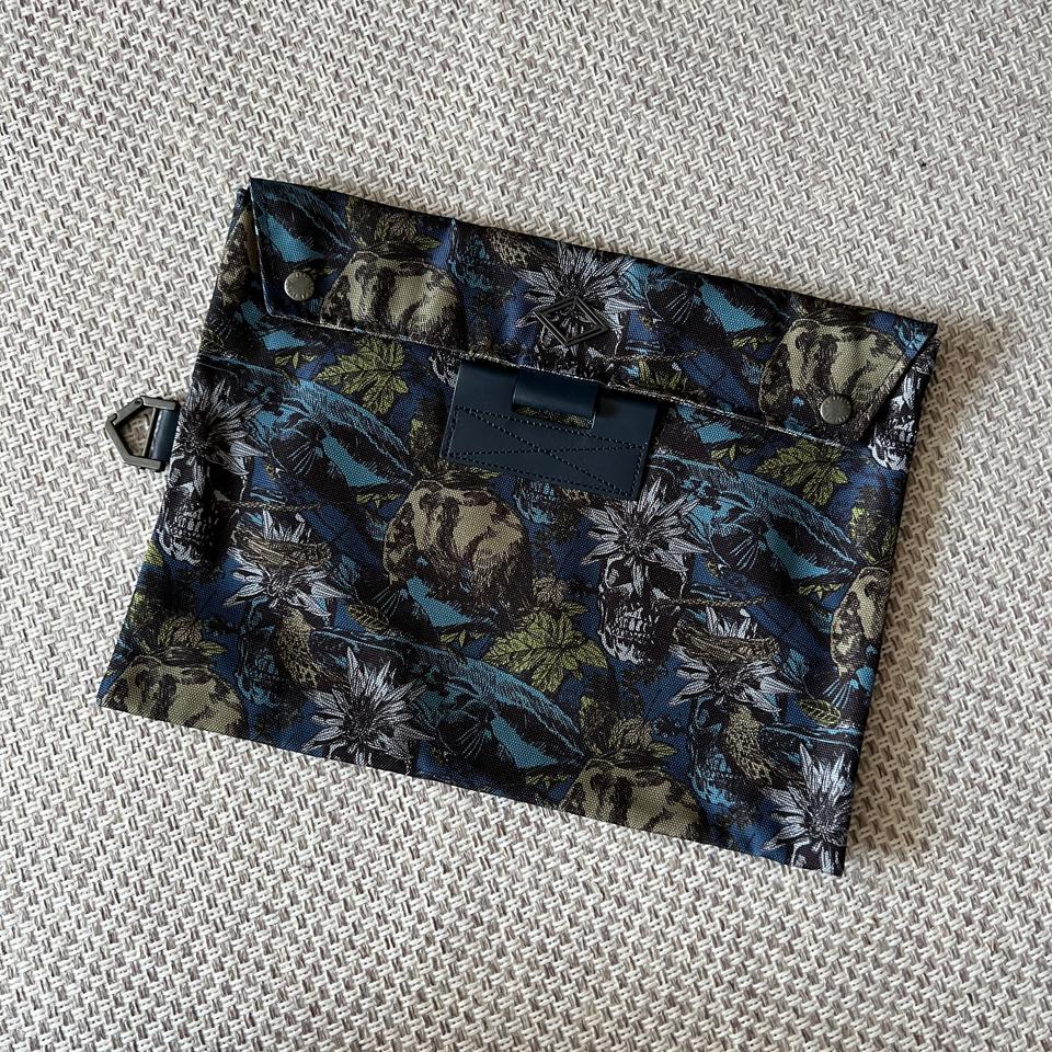 브라운 브레스 클러치 판매합니다 :)