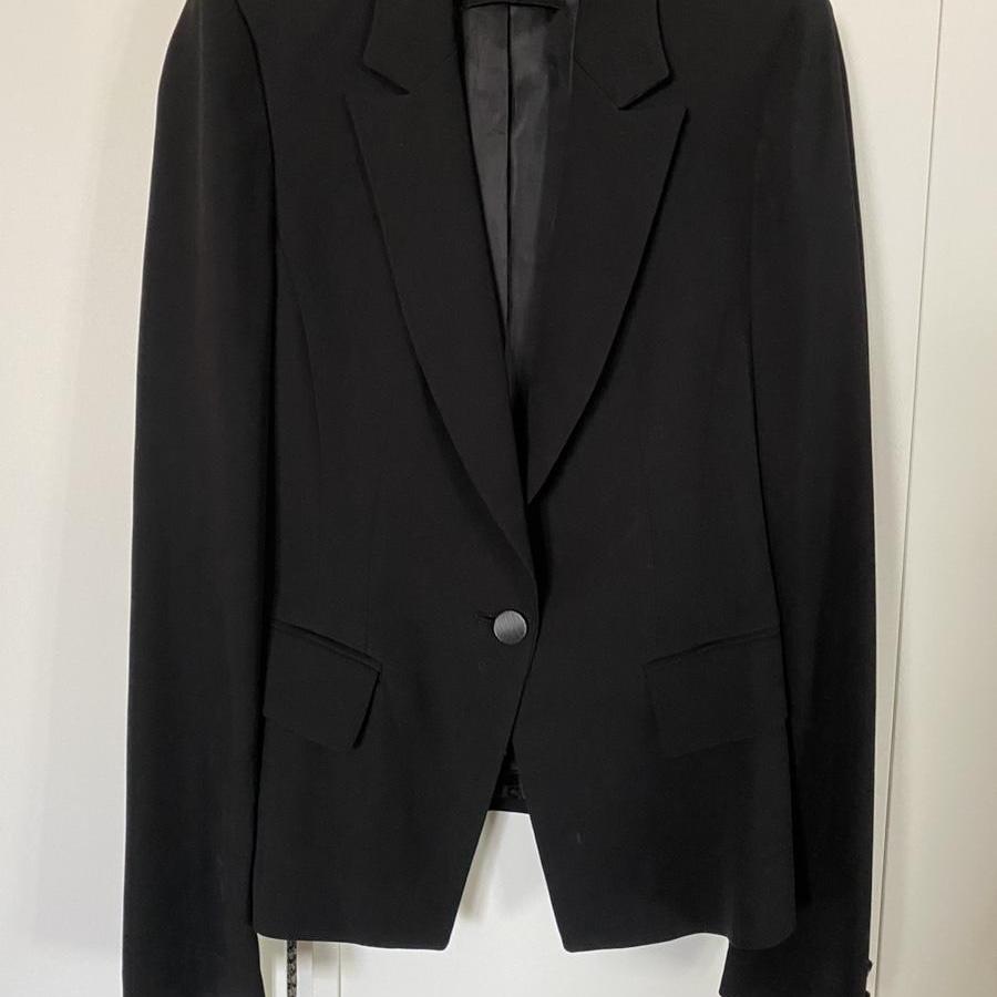 리스트 블랙 자켓 정장자켓