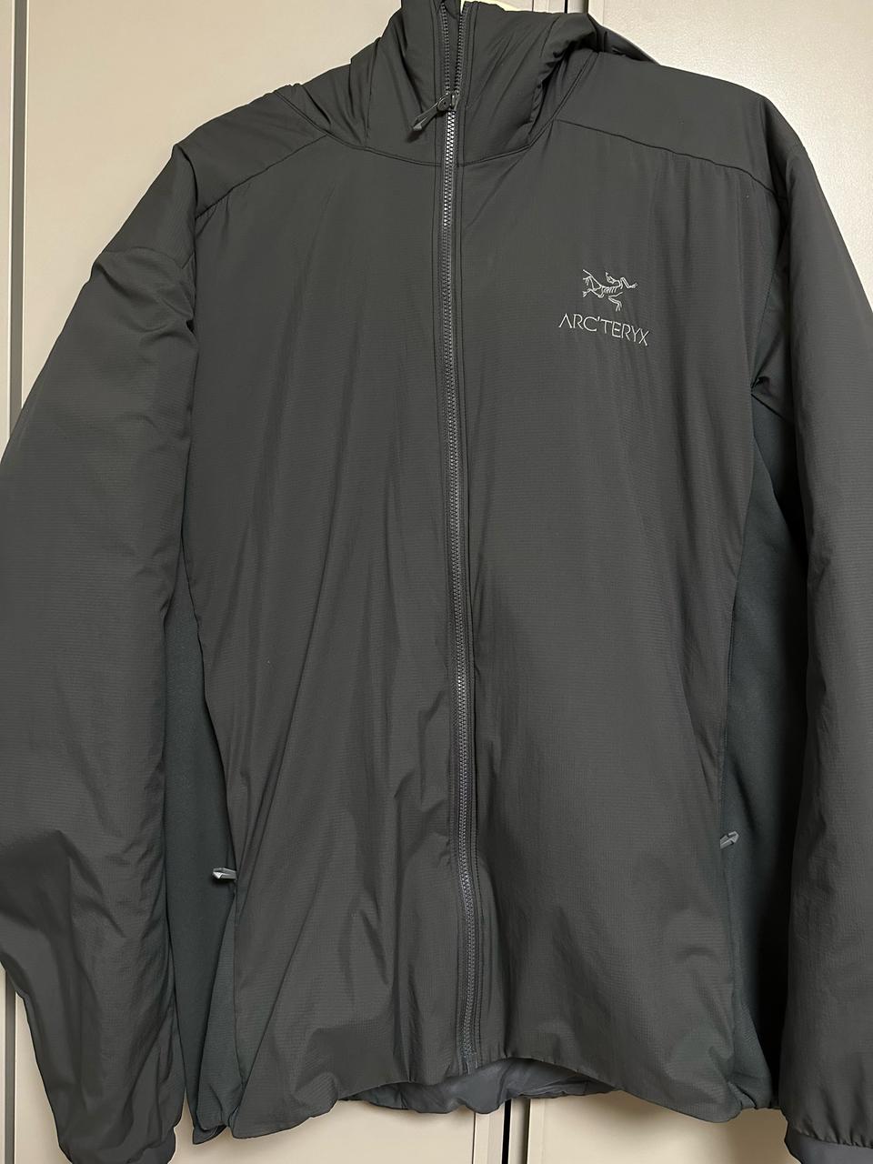 아크테릭스 아톰LT 후디자켓 글리치