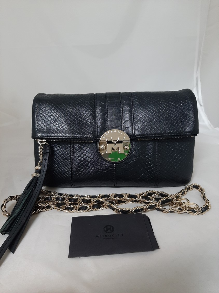 정품 메트로시티 체인 크로스 숄더백