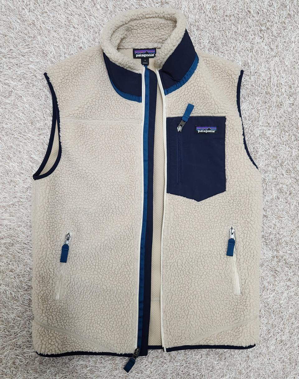파타고니아 클래식 레트로 내츄럴 조끼S