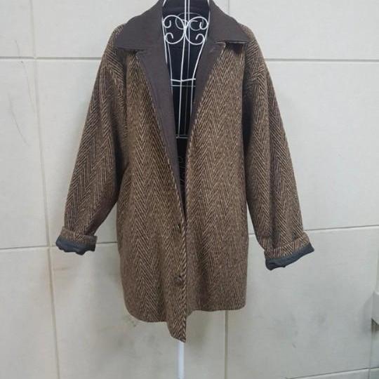 명품 베르사체 정품 이태리 양모90% 헤링본코트 여성100호