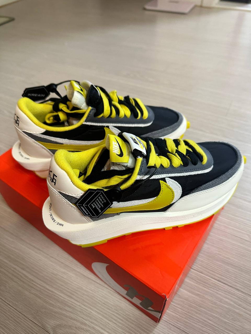 나이키사카이 운동화 풀박스 100%정품 새상품 최저가