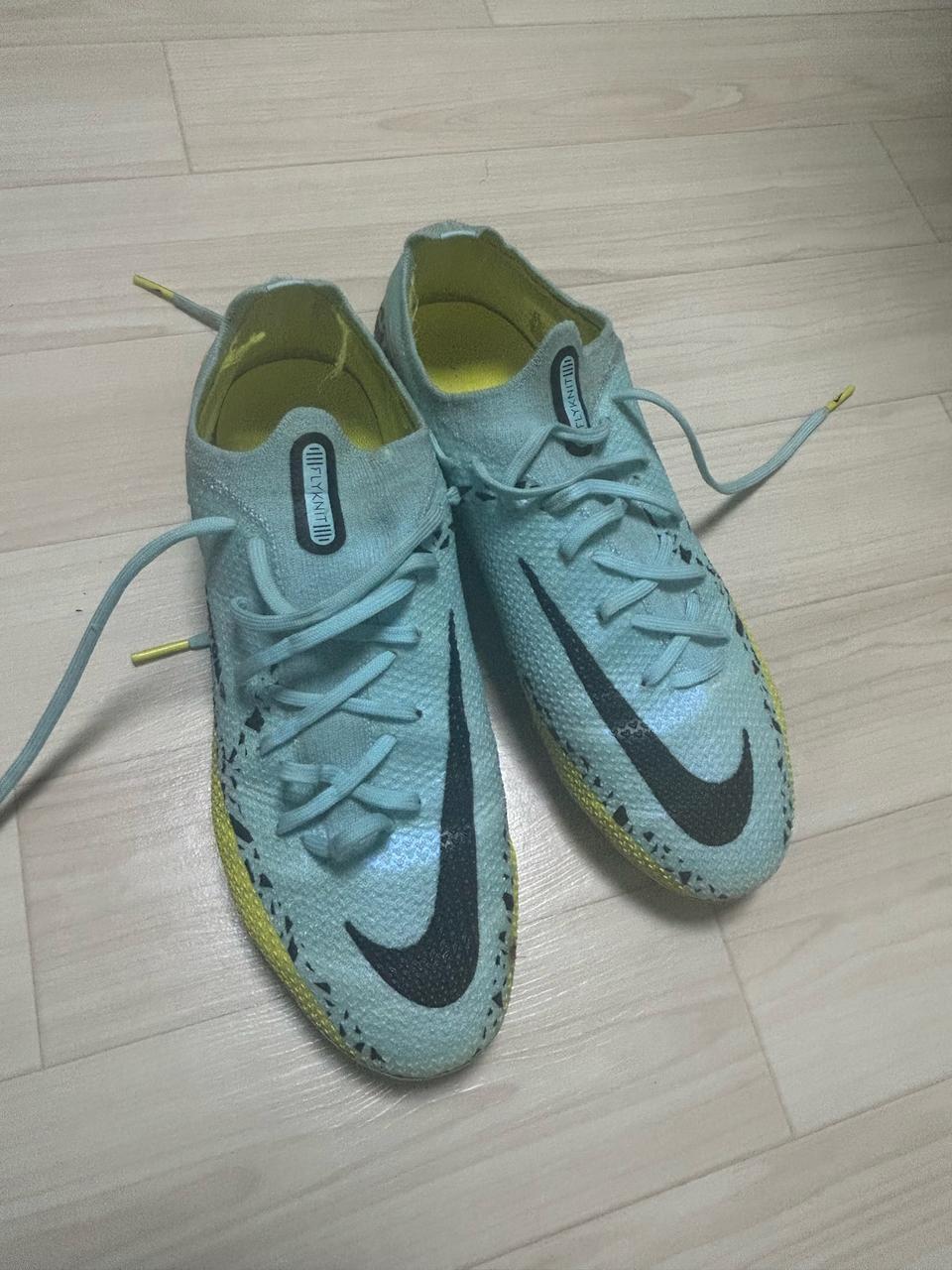 나이키 팬텀 GT2 엘리트 AG프로 축구화 255