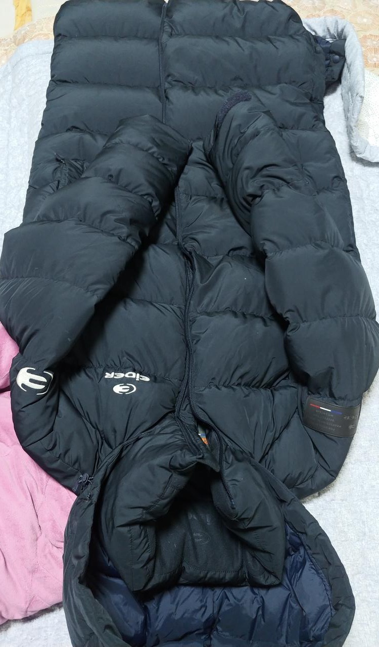 아이더 구스다운 여성롱패딩 넉넉하게나와 95사이즈