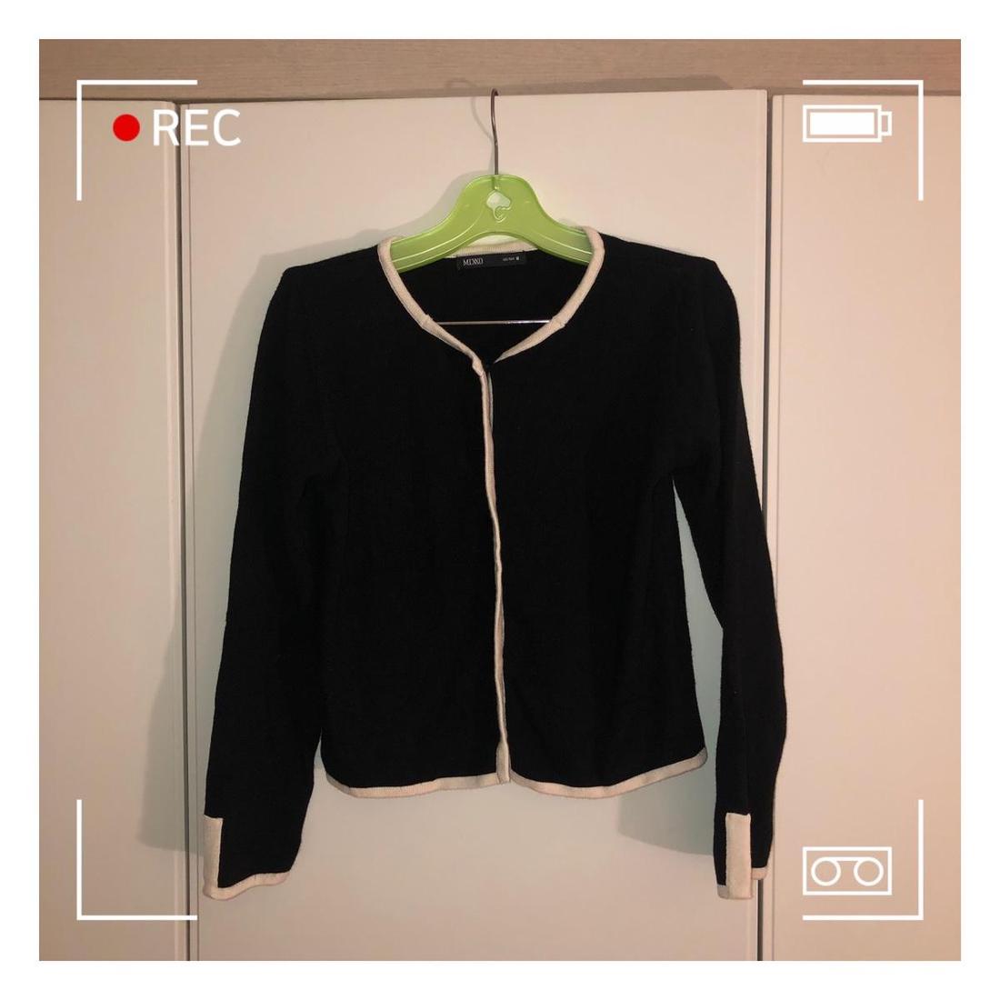 미쏘 배색 라인 가디건 M