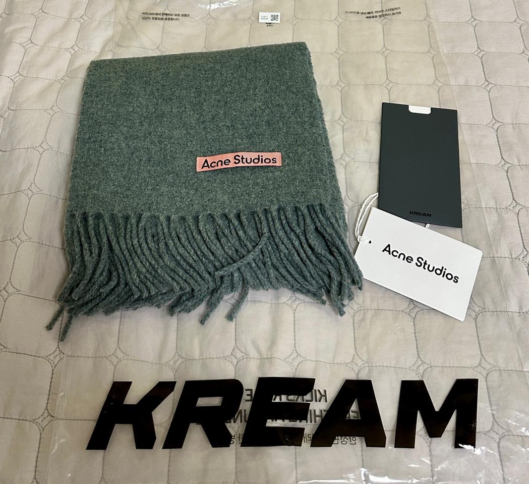 아크네 스튜디오 내로우 그린 멜란지 머플러