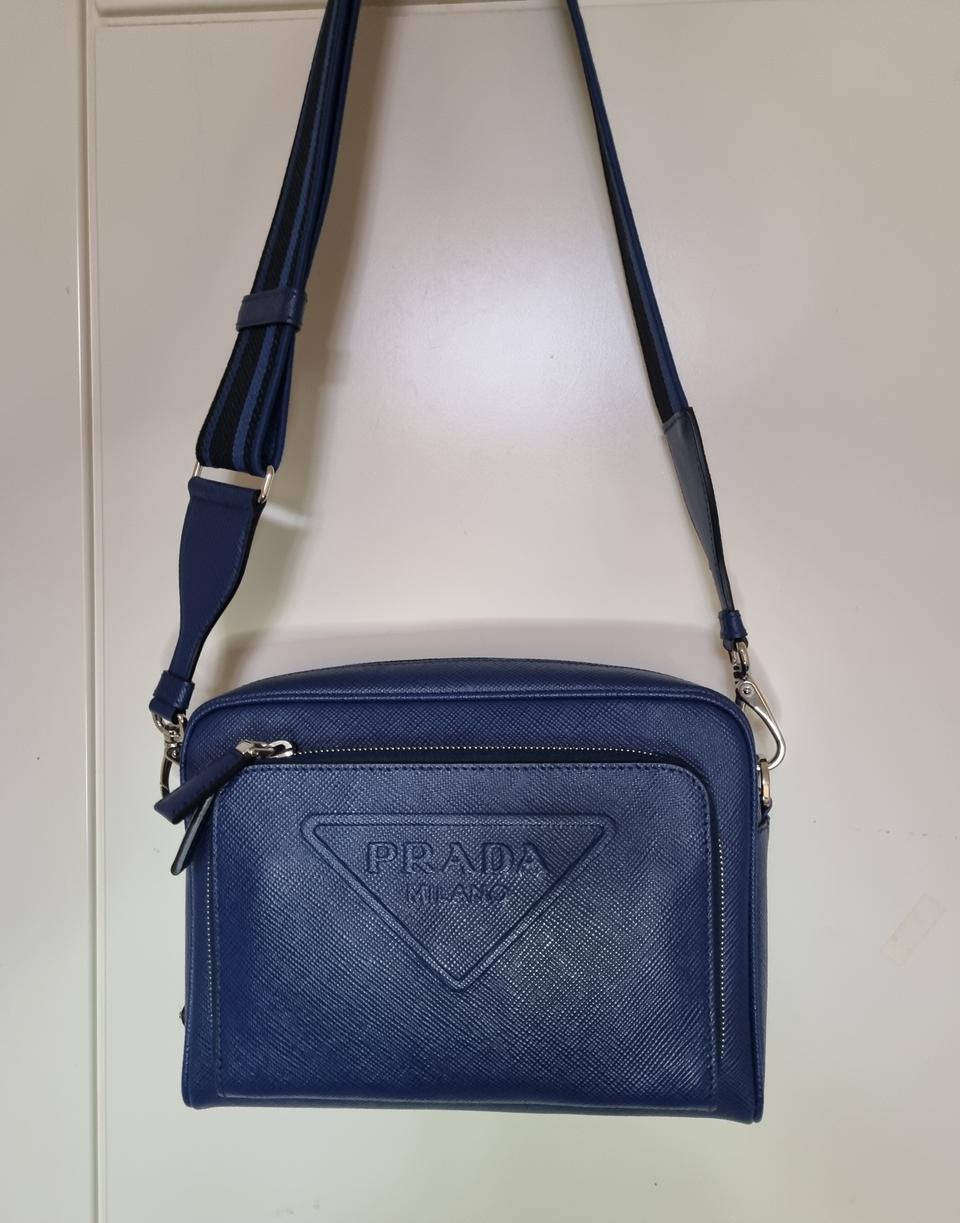 (정품)프라다 트라이앵글 숄더백*1번착용 프라다코리아구입*