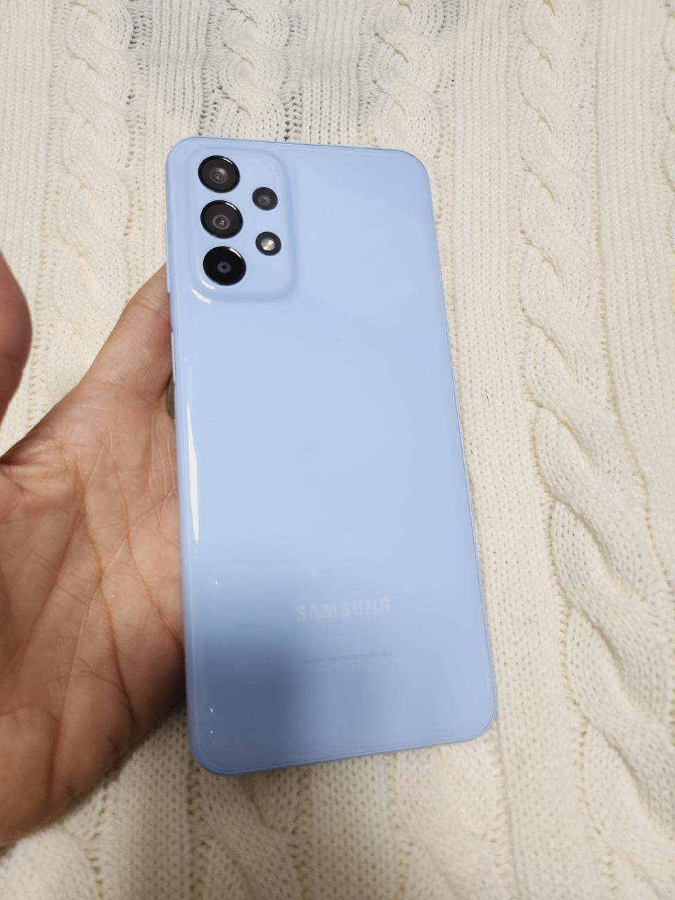 갤럭시 A23  블루  S급 무잔상!!!