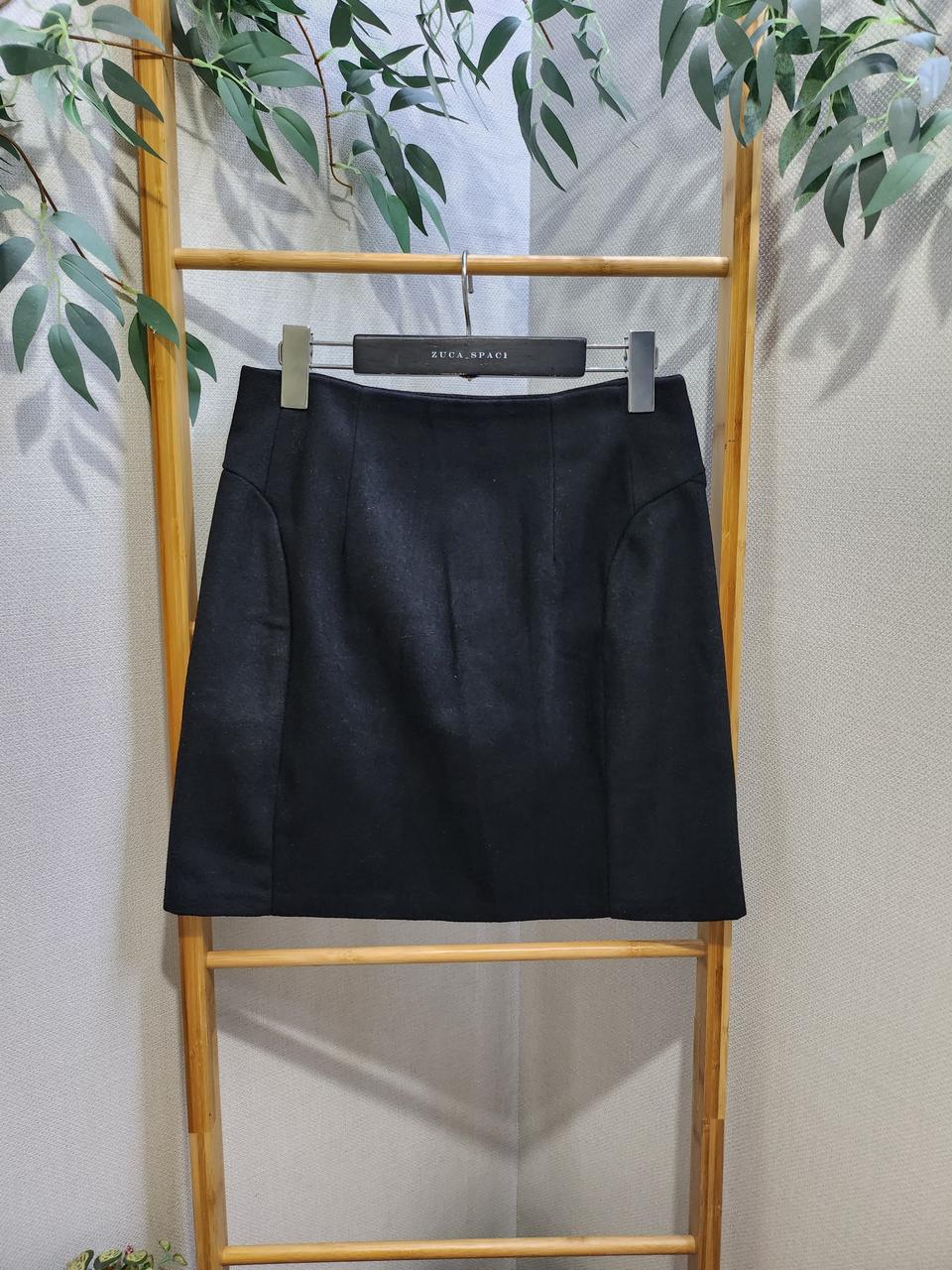 블랙 모직스커트