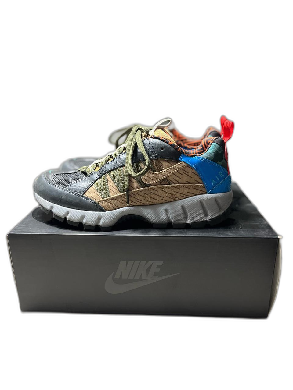 나이키 휴마라 프리미엄