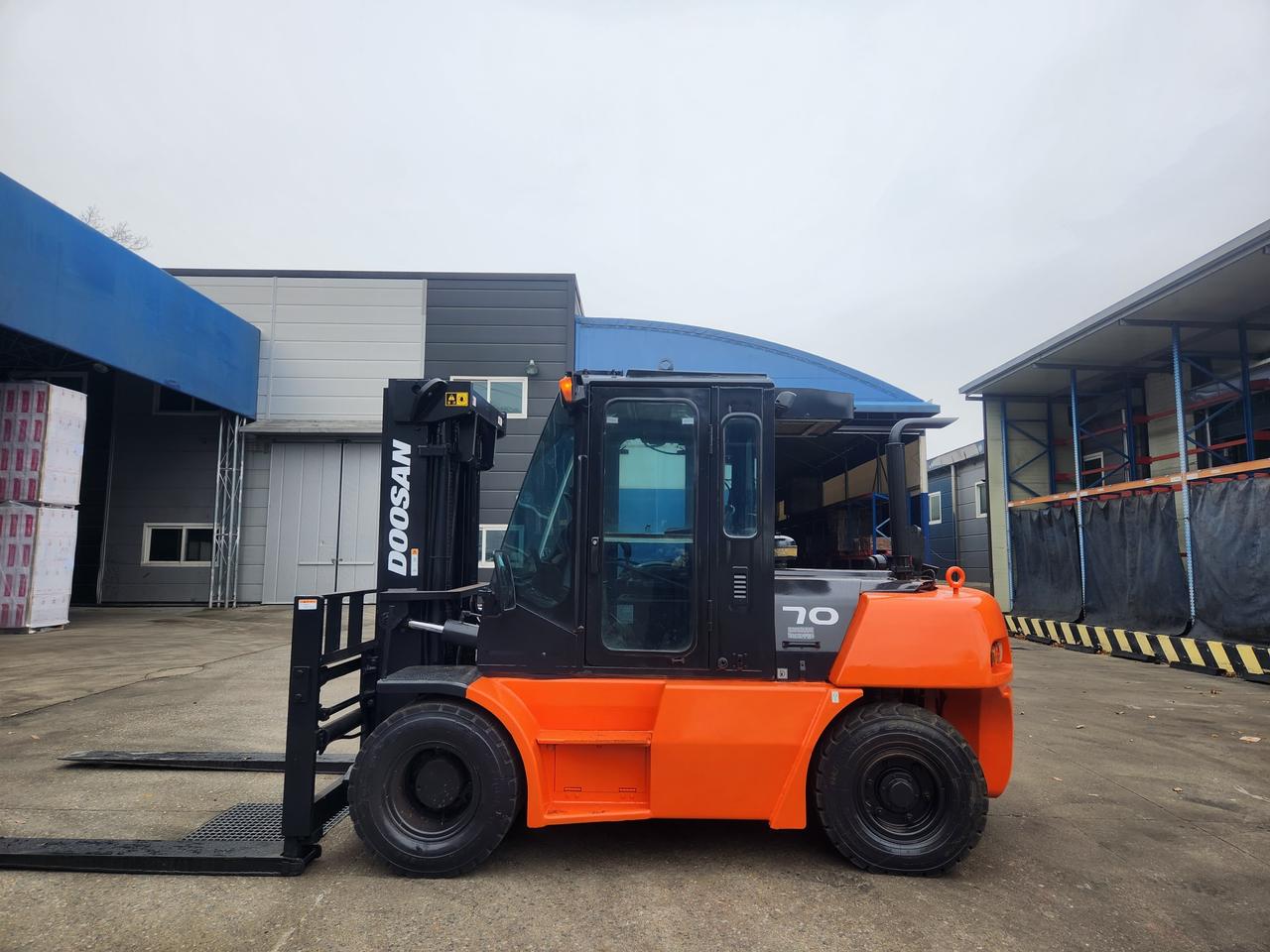 <연말특가>중고지게차 두산 7톤 풀옵션 영업용가능 디젤지게차 2450만원