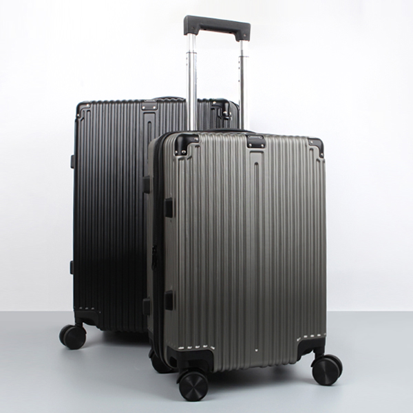 제노바 28인치 캐리어 새제품