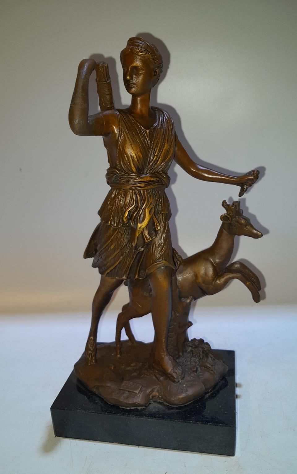 사냥 여인 브론즈