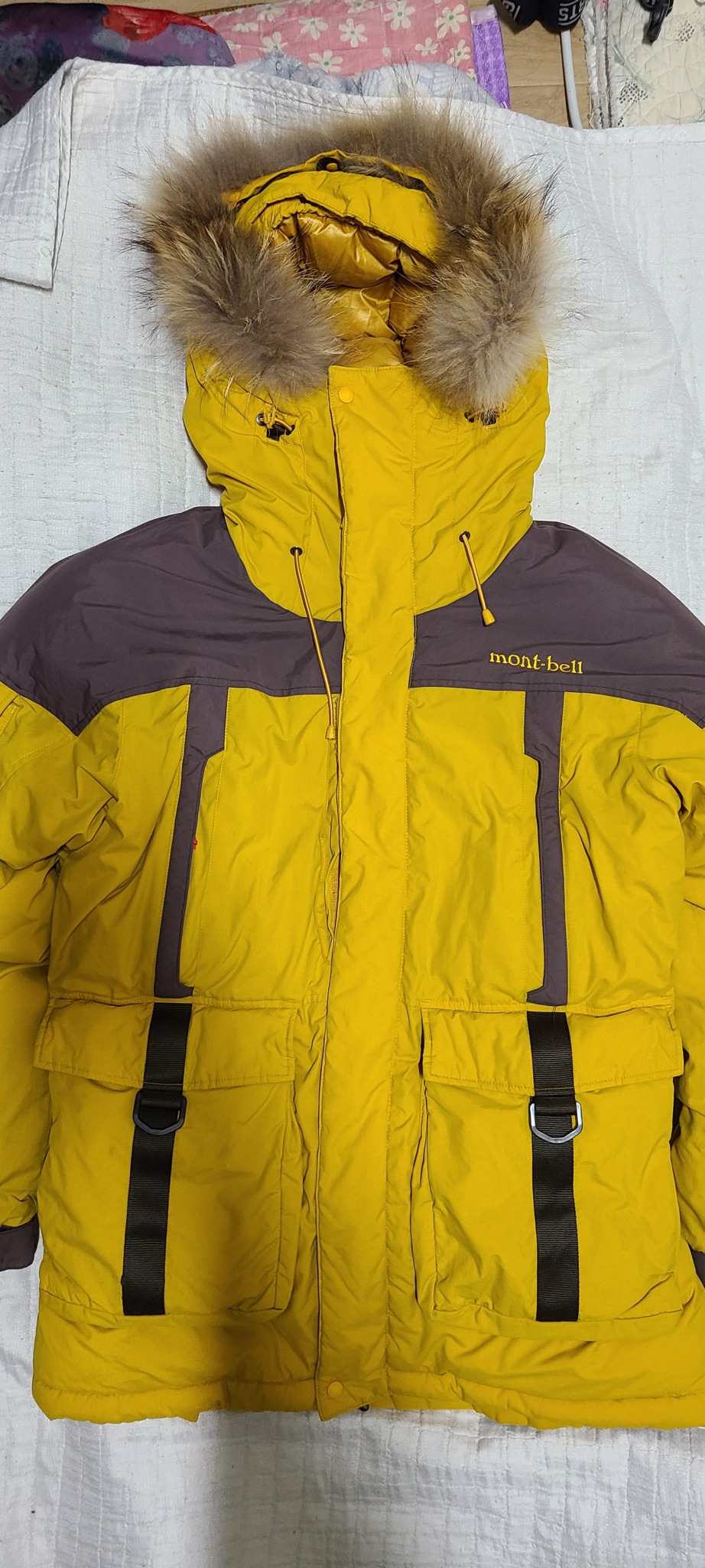 몽벨 mont•bell 구스다운 점퍼 판매합니다.