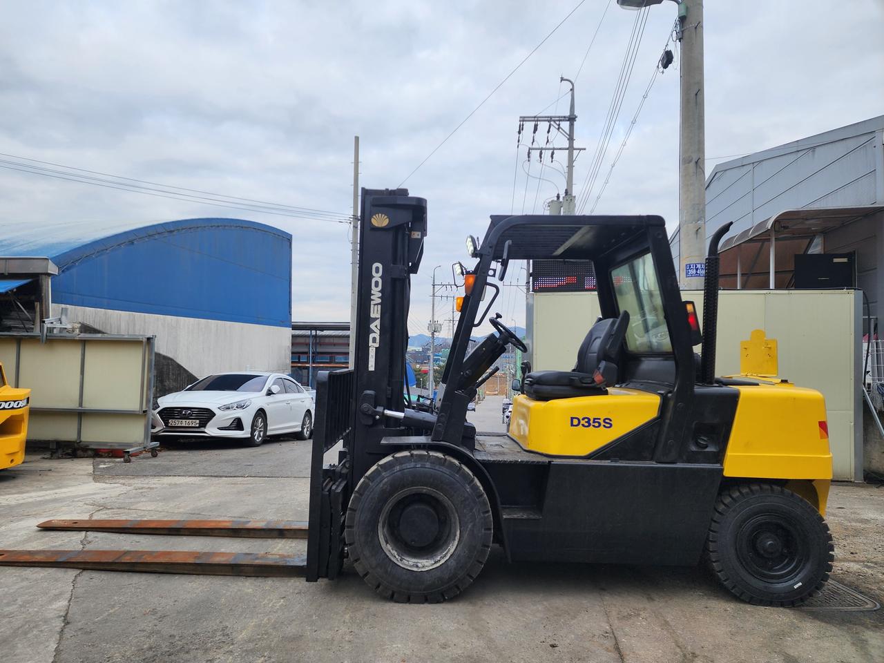 <연말특가> 중고지게차 두산 3.5톤 자동발 디젤지게차 1350만원