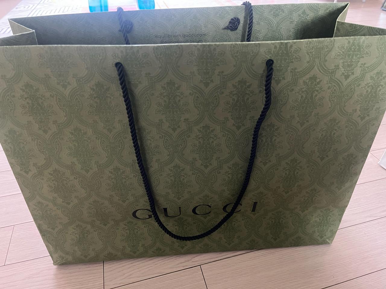 구찌 대형 종이가방