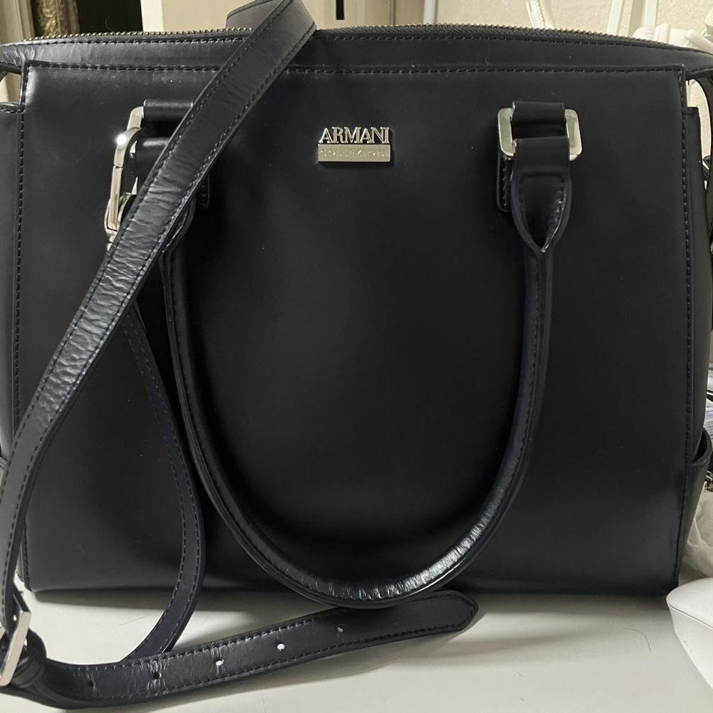 아르마니 꼴레지오니 크로스 토트백