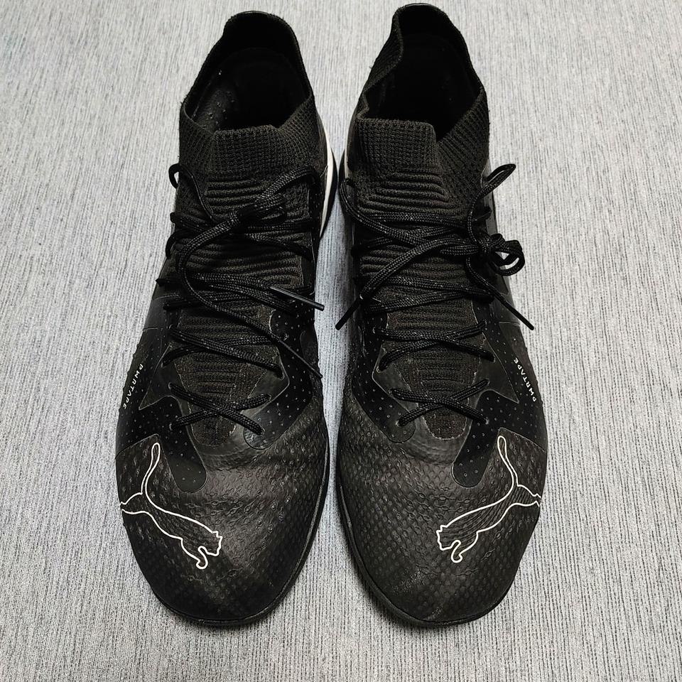 푸마 퓨처 얼티메이트 케이지 tf 275사이즈 판매합니다.