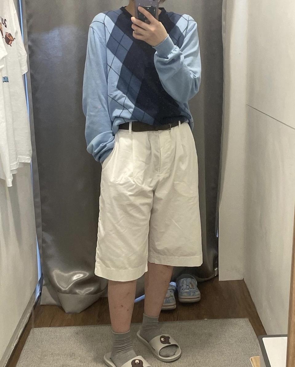 버버리 블루아가일 니트